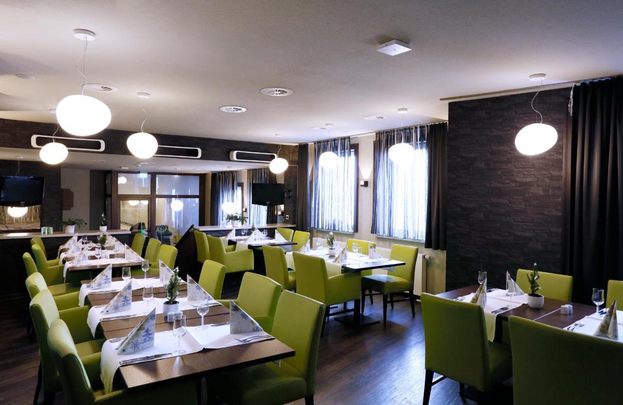 Konsum Gaestehaus Quisisana - Oberhof โอบาโฮฟ ภายนอก รูปภาพ