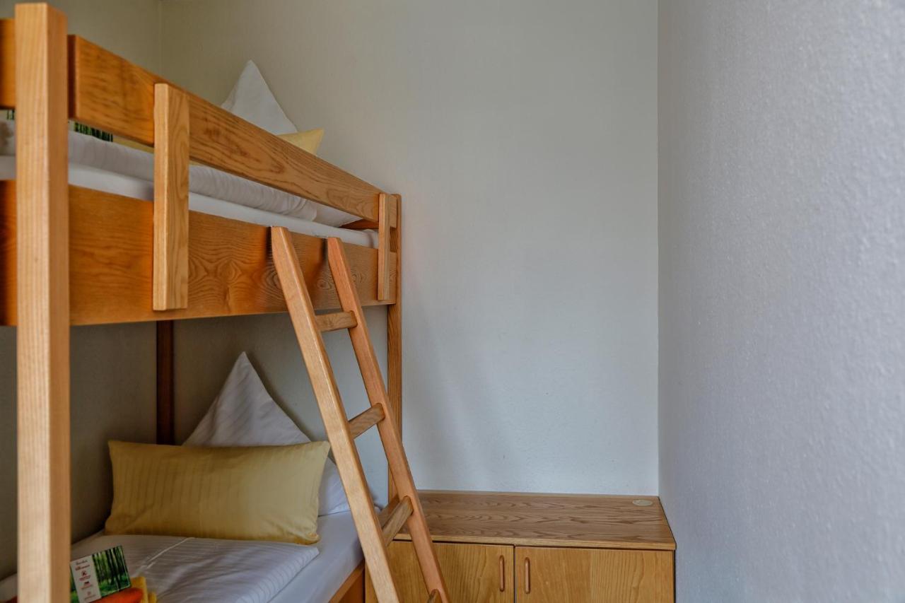Konsum Gaestehaus Quisisana - Oberhof โอบาโฮฟ ภายนอก รูปภาพ