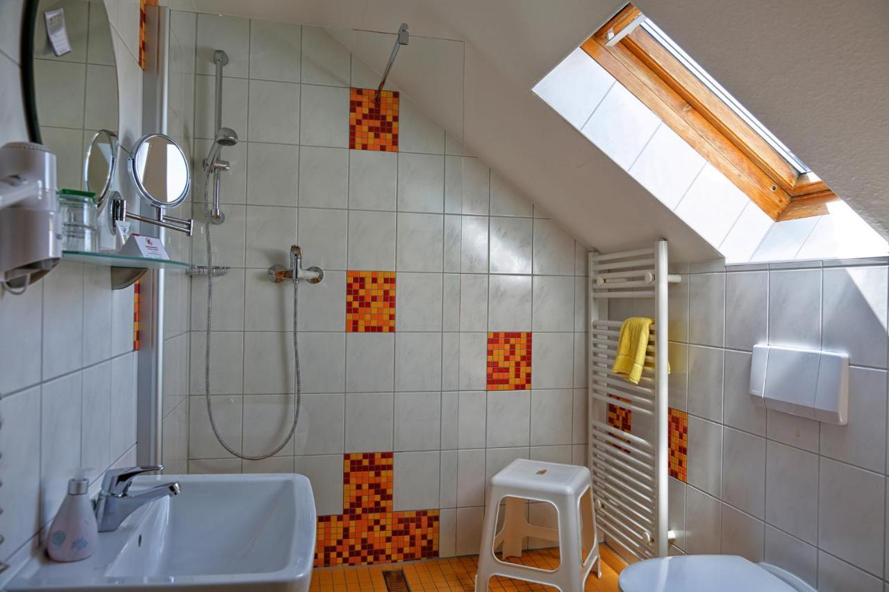 Konsum Gaestehaus Quisisana - Oberhof โอบาโฮฟ ภายนอก รูปภาพ