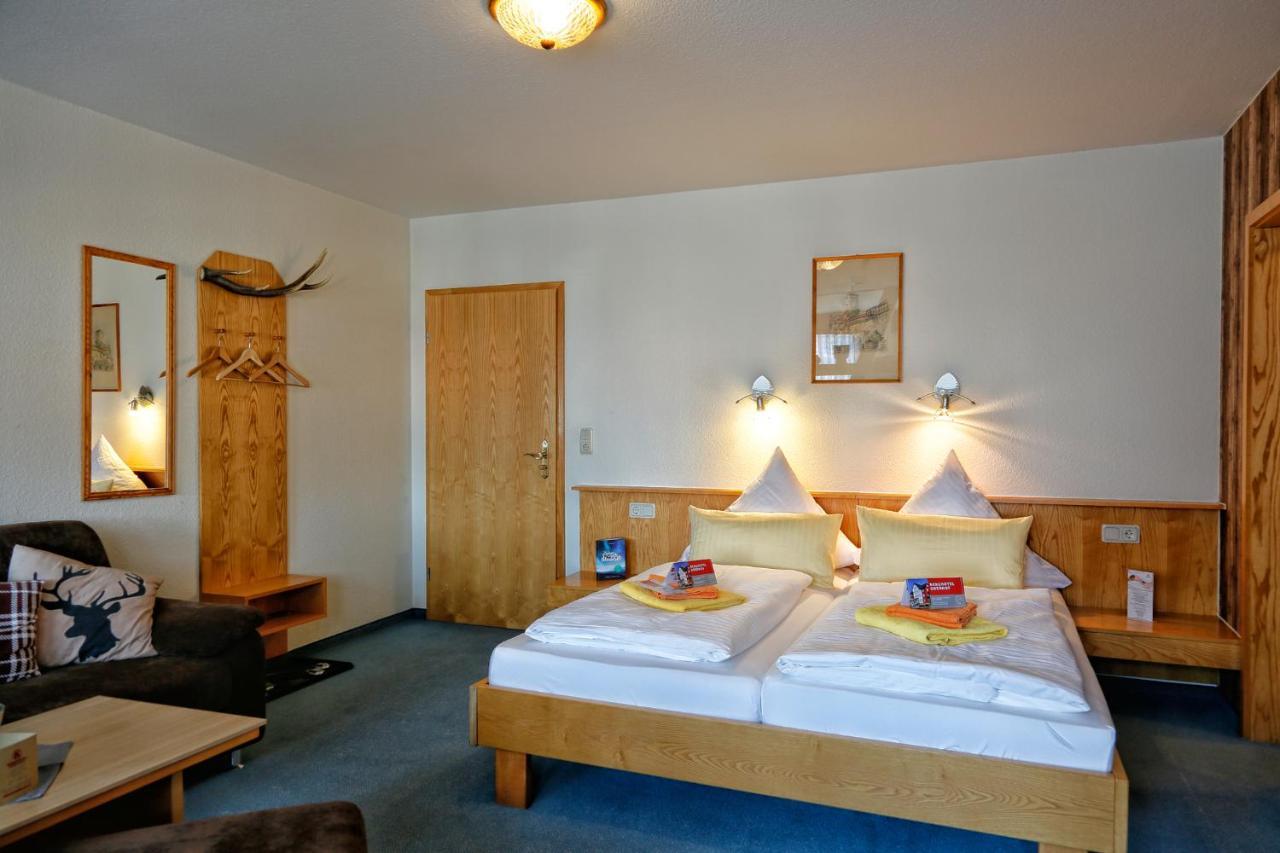 Konsum Gaestehaus Quisisana - Oberhof โอบาโฮฟ ภายนอก รูปภาพ