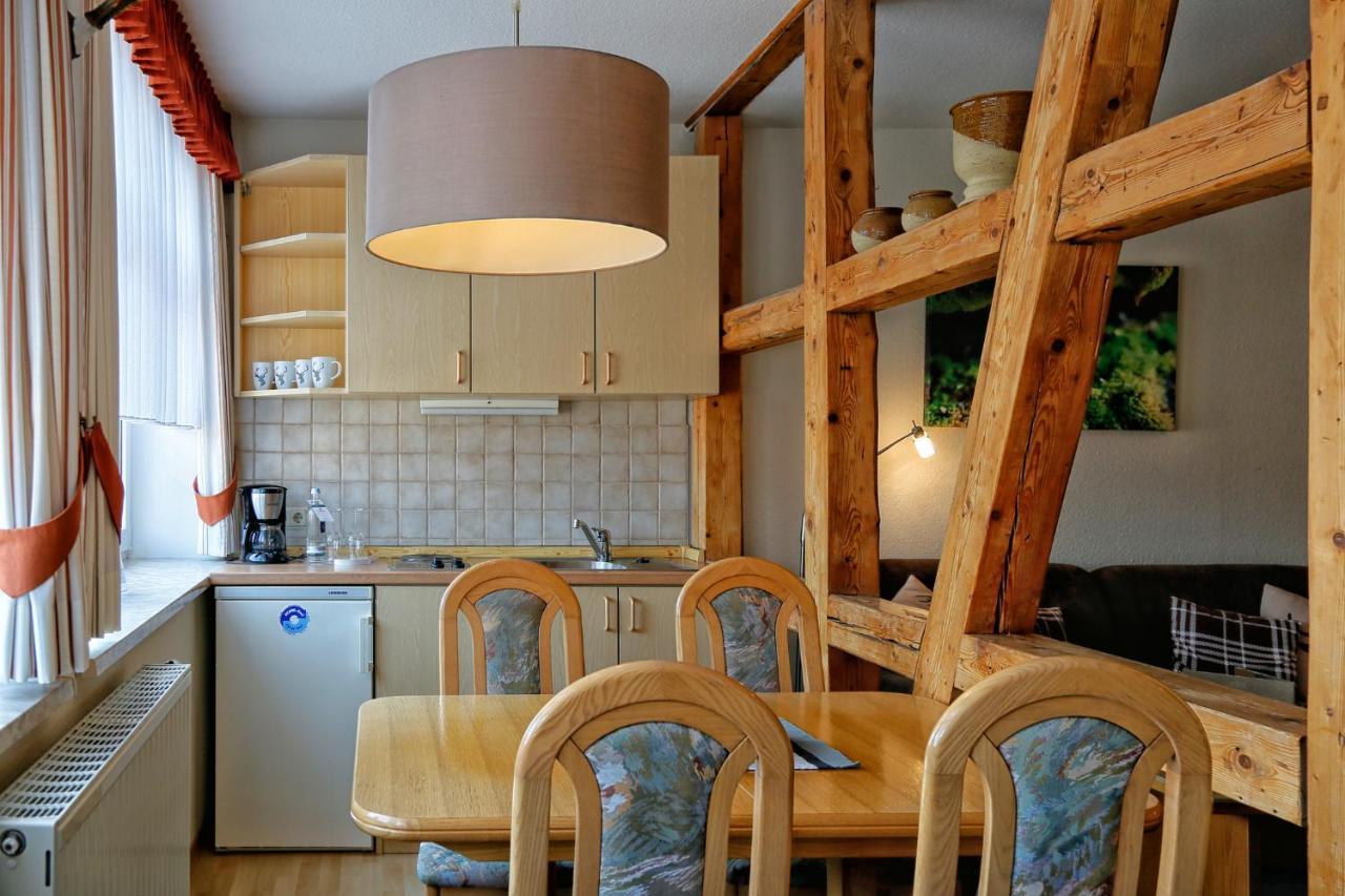 Konsum Gaestehaus Quisisana - Oberhof โอบาโฮฟ ภายนอก รูปภาพ