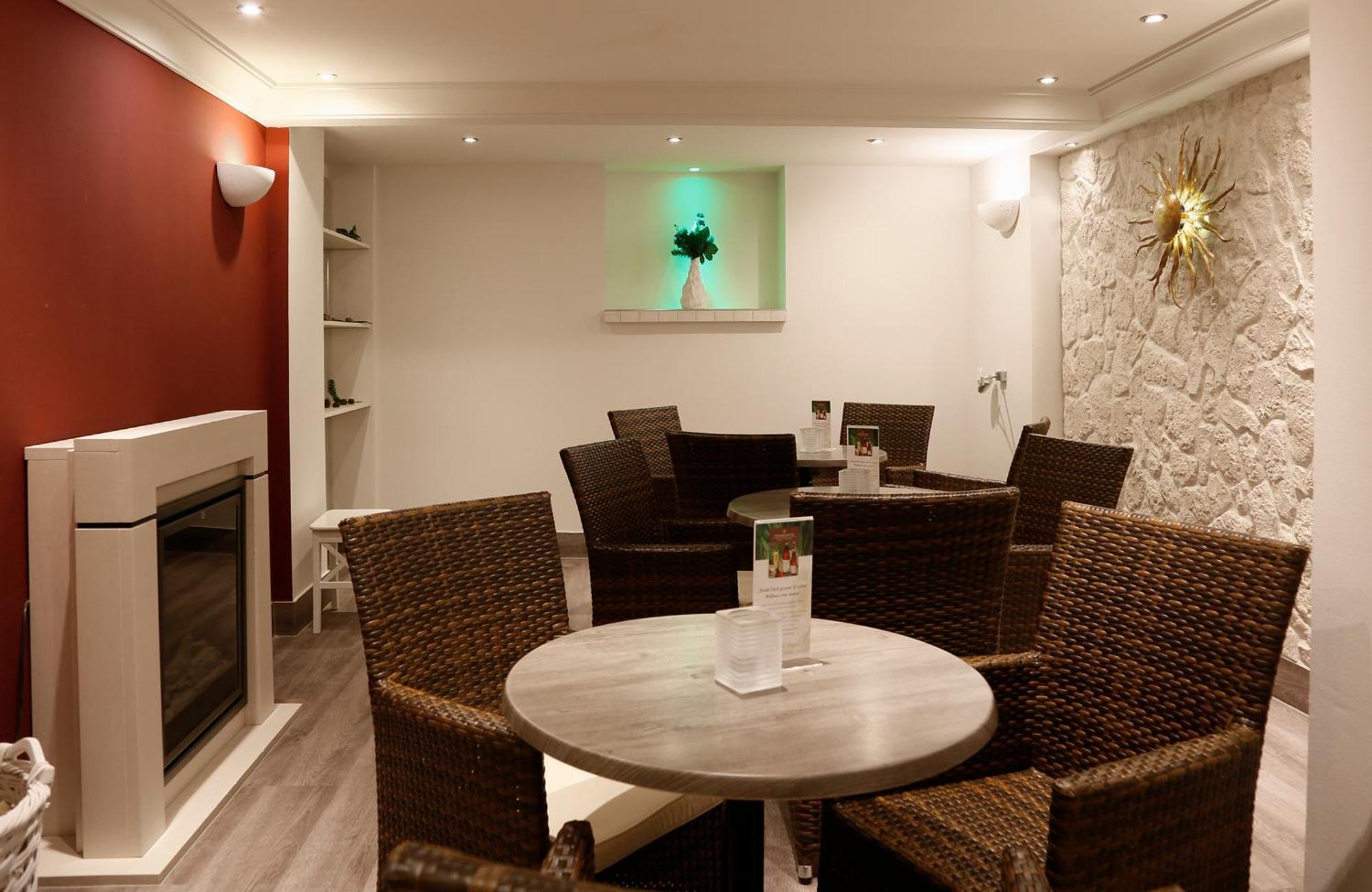 Konsum Gaestehaus Quisisana - Oberhof โอบาโฮฟ ภายนอก รูปภาพ