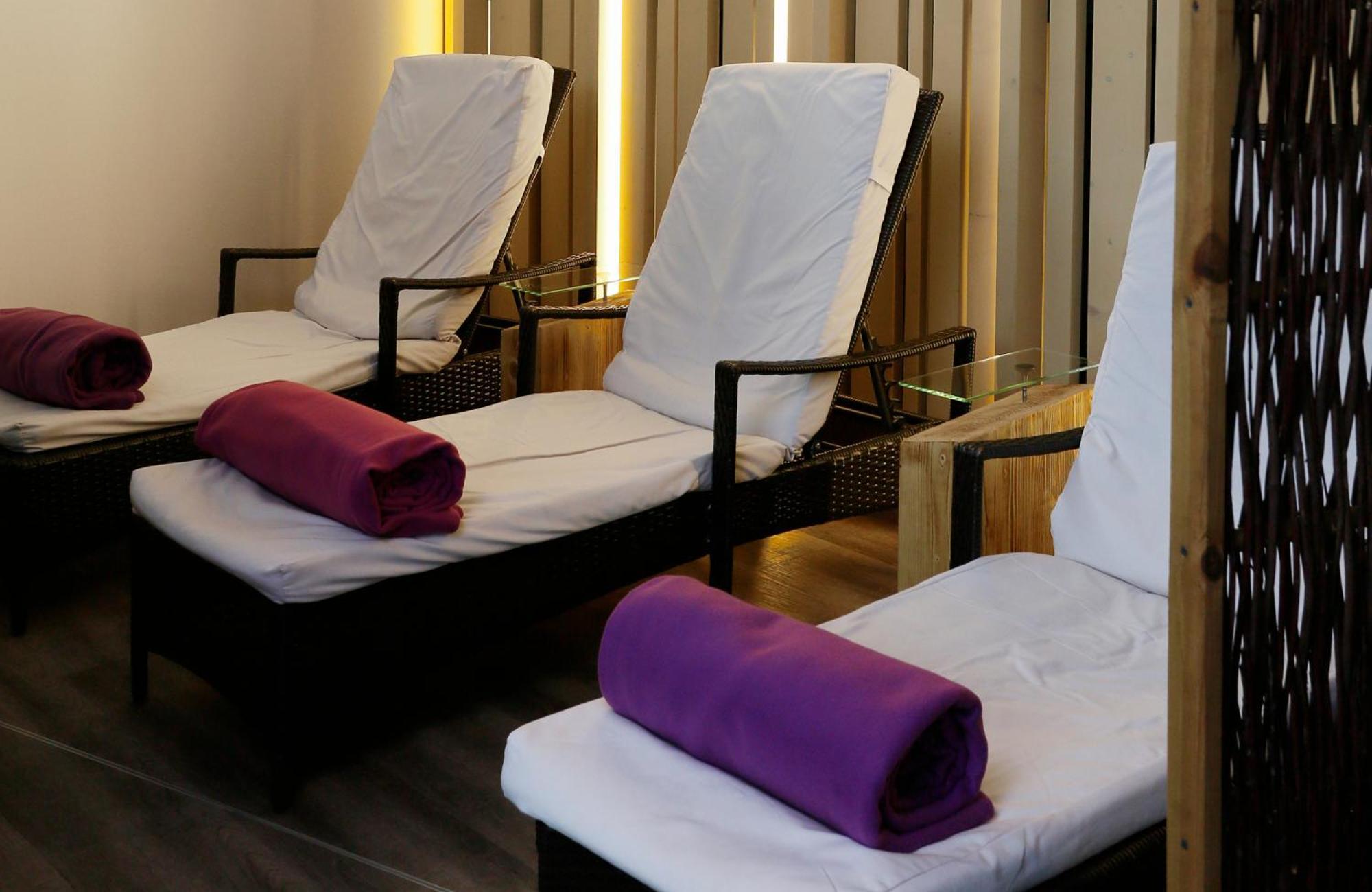 Konsum Gaestehaus Quisisana - Oberhof โอบาโฮฟ ภายนอก รูปภาพ