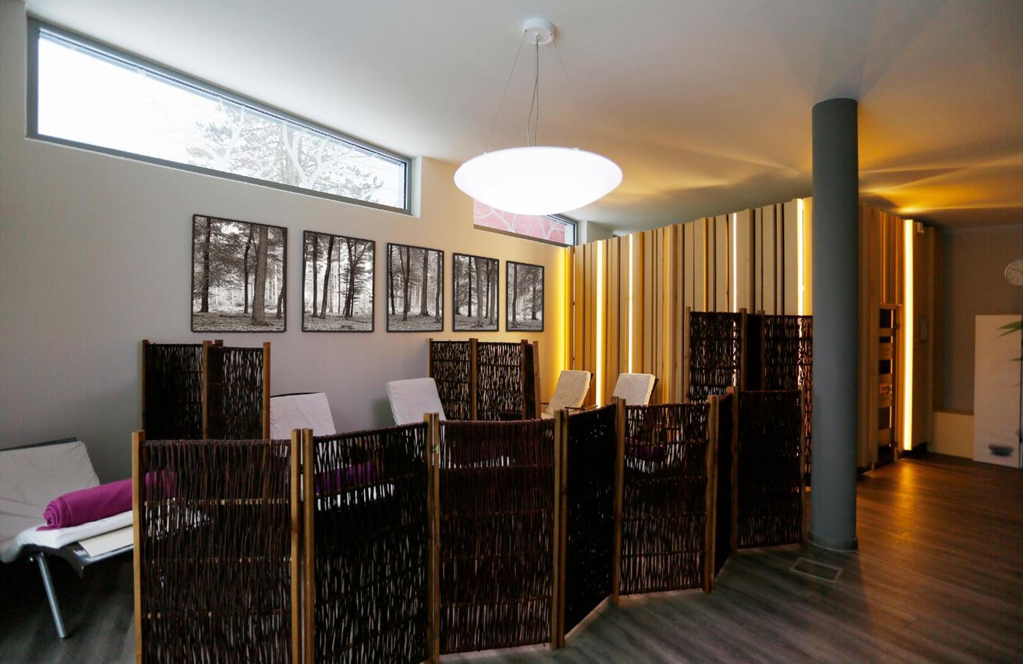 Konsum Gaestehaus Quisisana - Oberhof โอบาโฮฟ ภายนอก รูปภาพ